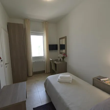 Oda ve Kahvaltı Dei Ciclopi Salice Salentino