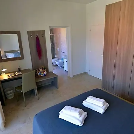Dei Ciclopi Oda ve Kahvaltı